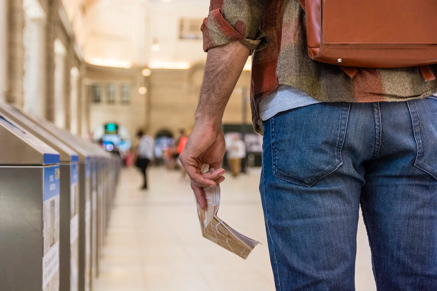 close-up-traveler-subway
