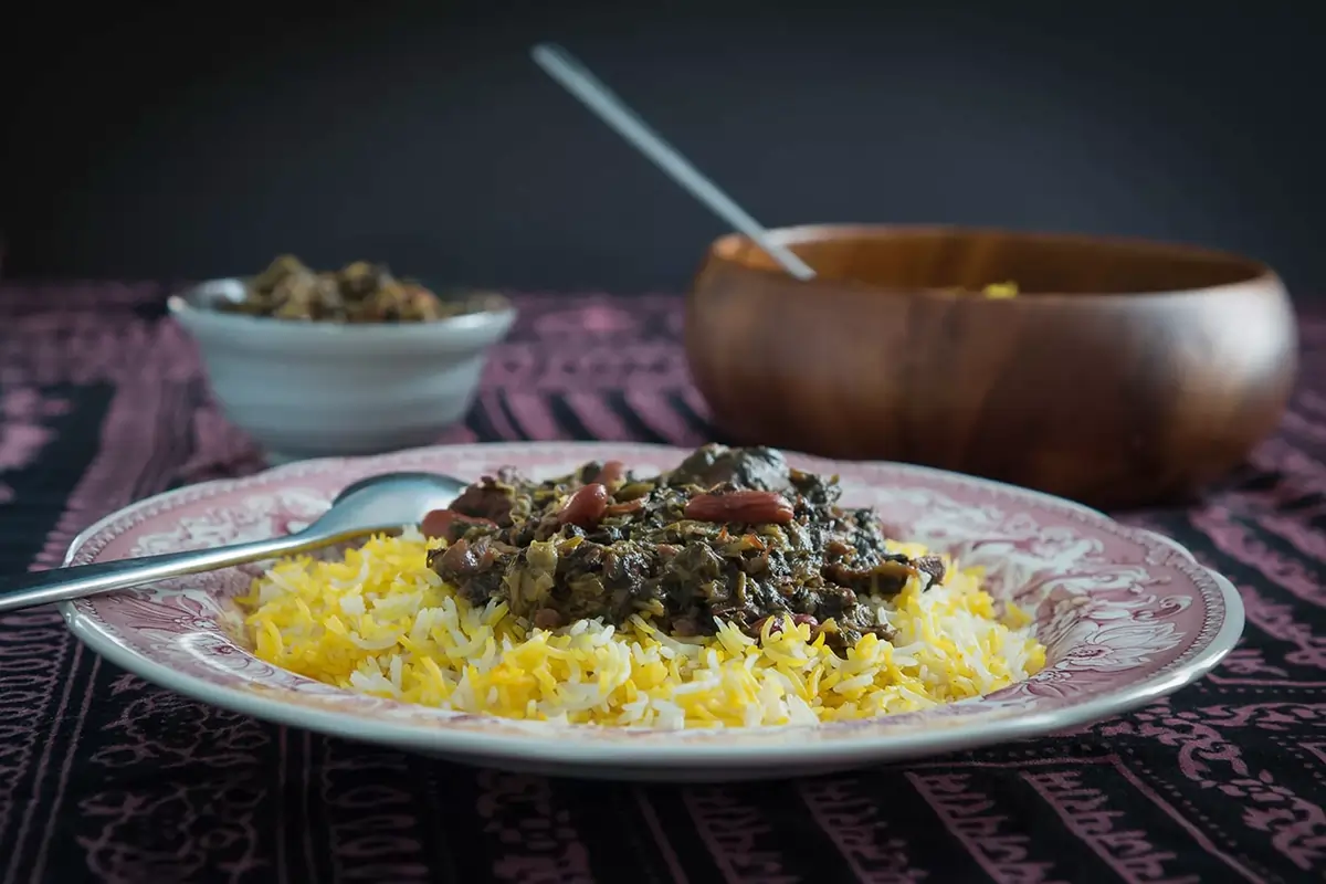 close up ghorme sabzi with rice
